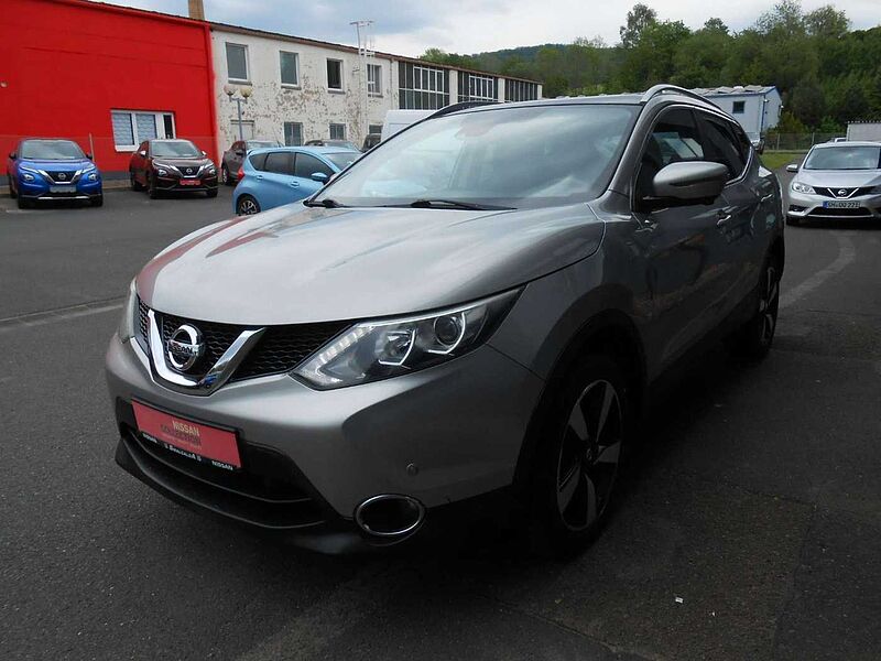 Nissan Qashqai 360°*Navigation*Allwetter*Panodach*