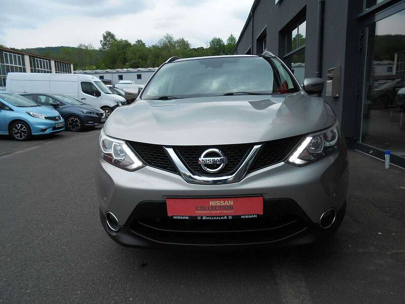 Nissan Qashqai 360°*Navigation*Allwetter*Panodach*