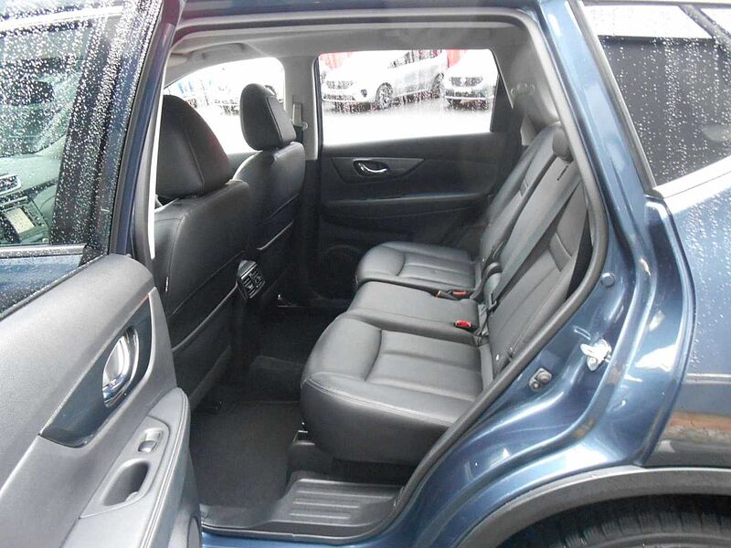 Nissan X-Trail Tekna 4x4*AHK*Navi*Allwetter*