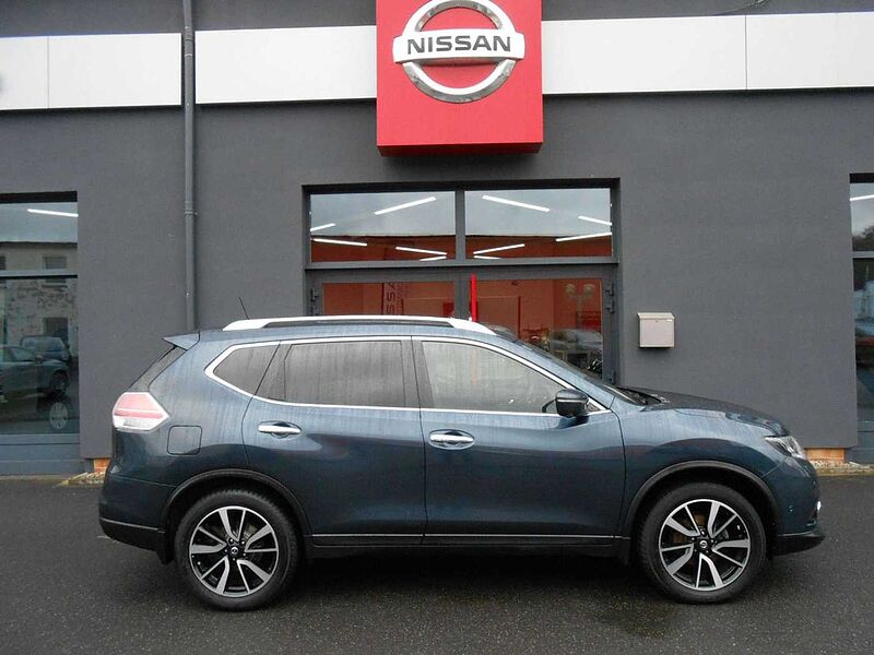 Nissan X-Trail Tekna 4x4*AHK*Navi*Allwetter*